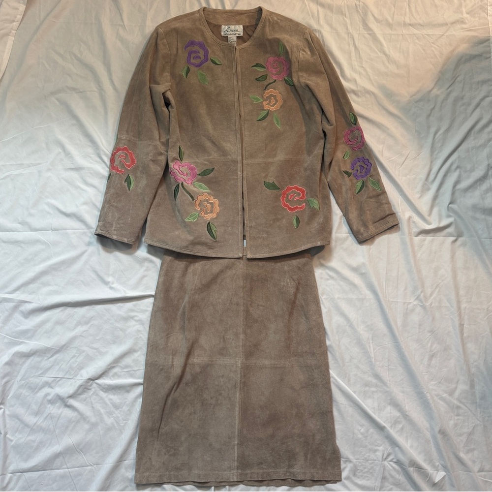 Vintage 90s Tan Genuine Suede Jacket Skirt Set w Floral Embroidery Boho Indie - Picture 5 of 15